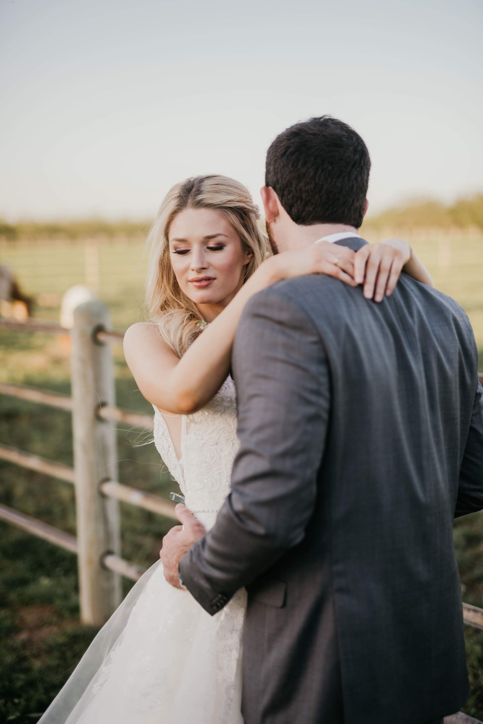 Soft bridal wave hairstyle for a Northern California wedding